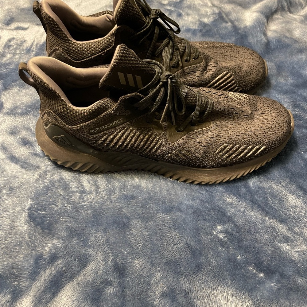 Adidas Men's AlphaBounce Running Shoes - Charcoal Gray, Size 13, used - good